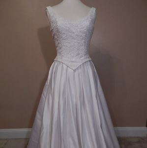 Wedding gown